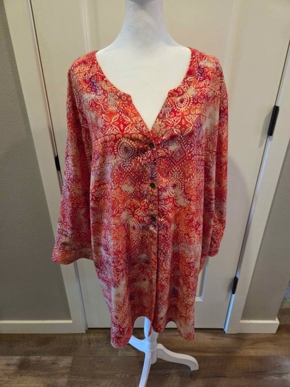 Catherine's plus size top vibrant colors 3X like new